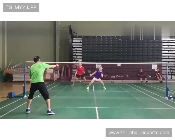 羽毛球如何多球训练